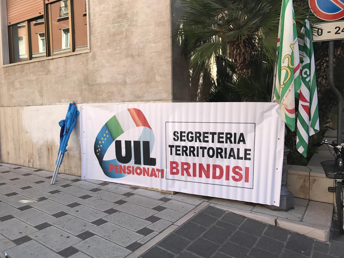 sit-in pensionati 3