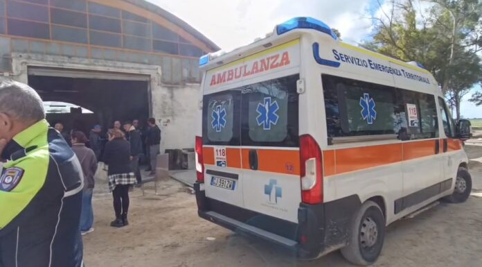 Tragedia nelle campagne di Brindisi, operaio 51enne anni muore schiacciato da un macchinario